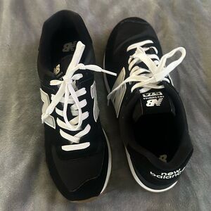 New balance men’s shoes size 11.5